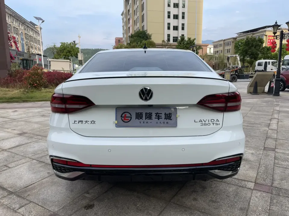 Volkswagen Lavida Lavida 2023 280TSI DSG Starry Sky Edition 2022 — thumbnail 2