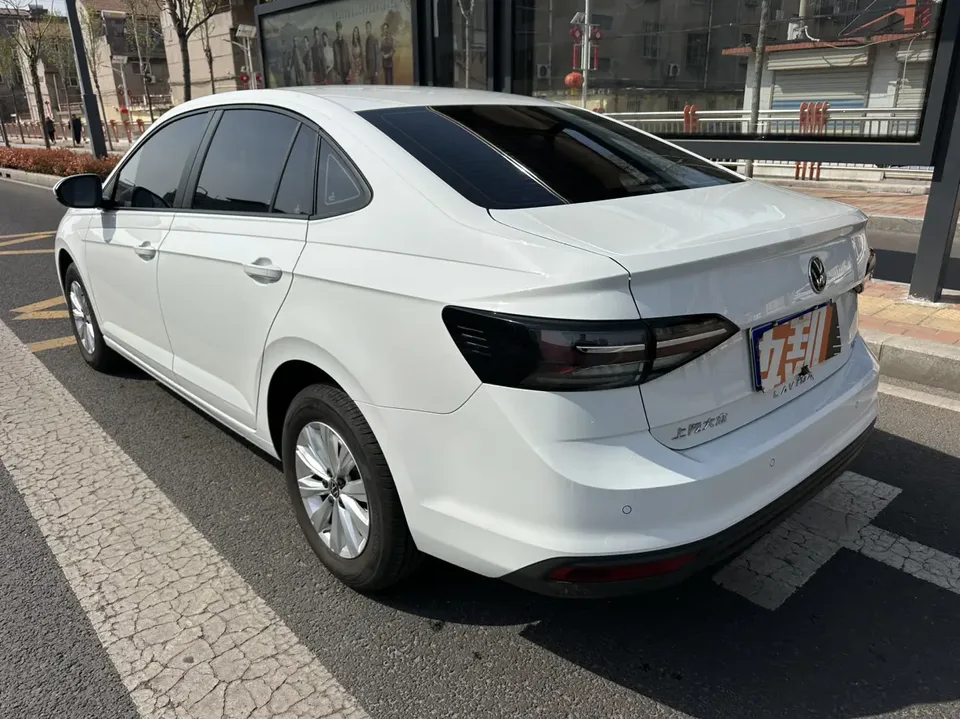 Volkswagen Lavida Lavida 2025 New 1.5L Outstanding New Elegant Edition 2025 — миниатюра 4