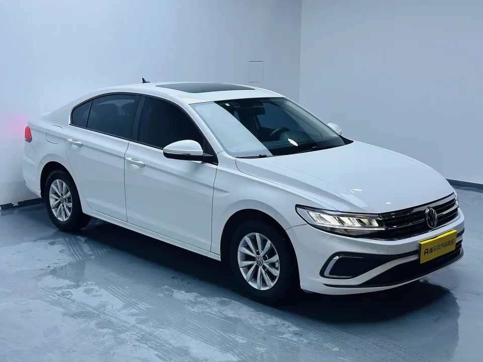 Volkswagen Bora 2023