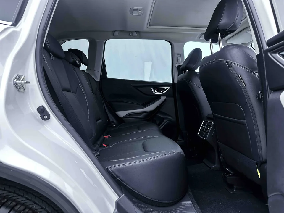 Subaru Forester FORESTER 2022 2.0i AWD Deluxe Edition EyeSight 2023 — миниатюра 5