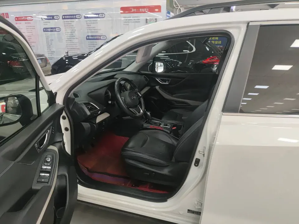 Subaru Forester FORESTERForest man 2022 2.0i AWD Luxury EyeSight 2023 — thumbnail 3