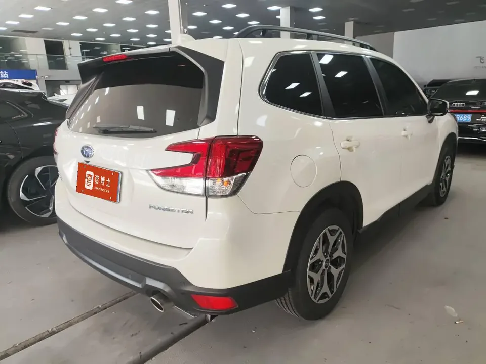 Subaru Forester FORESTERForest man 2022 2.0i AWD Luxury EyeSight 2023 — thumbnail 4