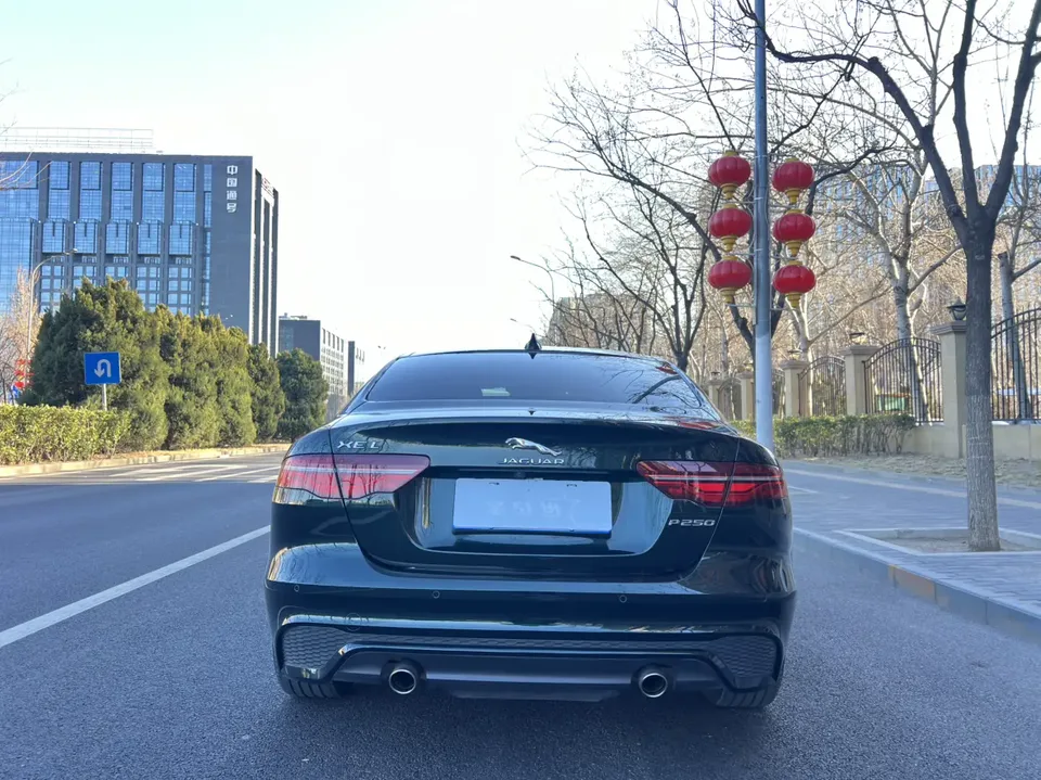 Jaguar XEL Jaguar XEL 2024 2.0T 250PS R-DYNAMIC S Progressive Sports Edition 2023 — thumbnail 2