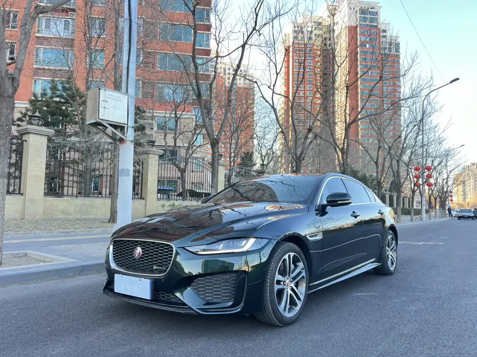 Jaguar XEL Jaguar XEL 2024 2.0T 250PS R-DYNAMIC S Progressive Sports Edition 2023 — photo 1, buy with delivery to Moscow