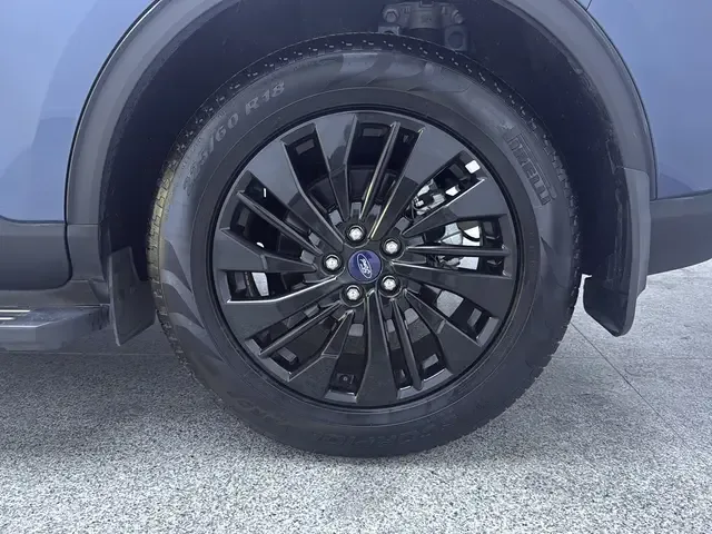 Ford Escape 2024 EcoBoost 245 2WD Premium Edition 2024 — миниатюра 3