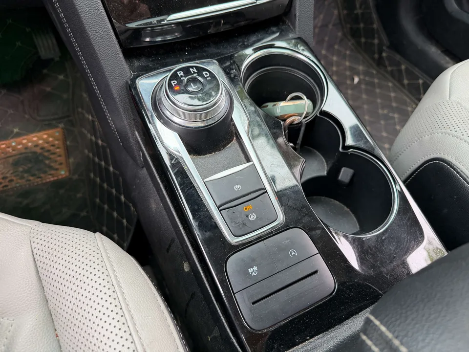 Ford Escape EcoBoost 245 2WD Smart Enjoyment Edition 2023 — миниатюра 3
