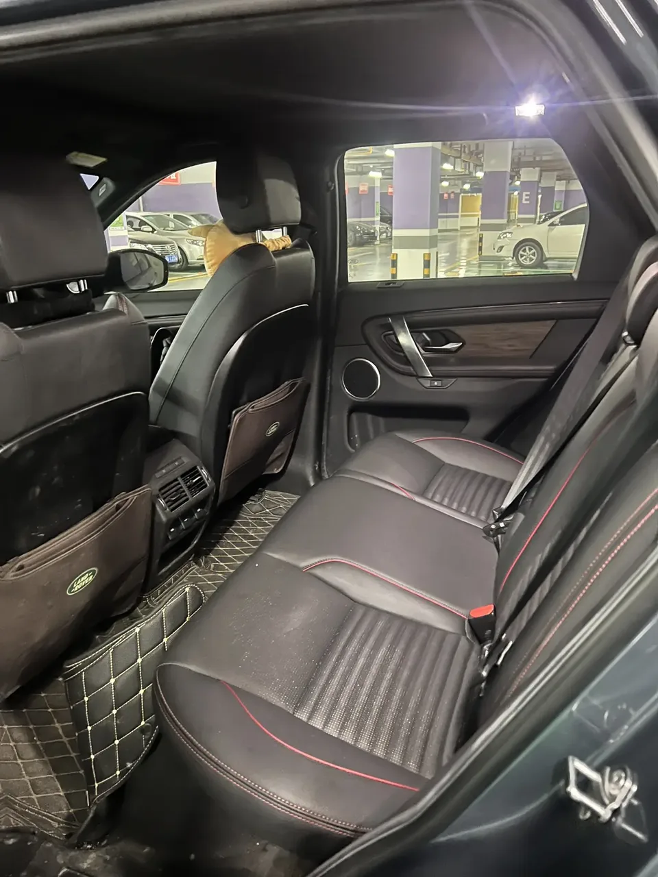 Land Rover Discover Sports Discover Sports 2022 Second facelift 249PS R-Dynamic SE Performance Technology Edition 5-seater 2022 — thumbnail 3