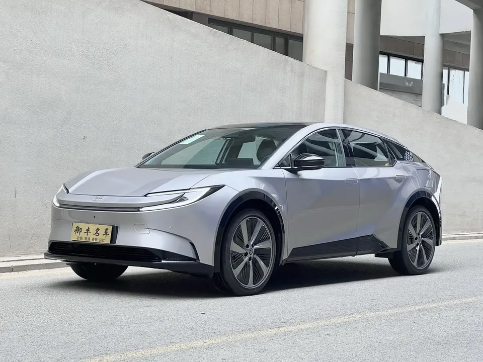 Toyota bZ5 2026