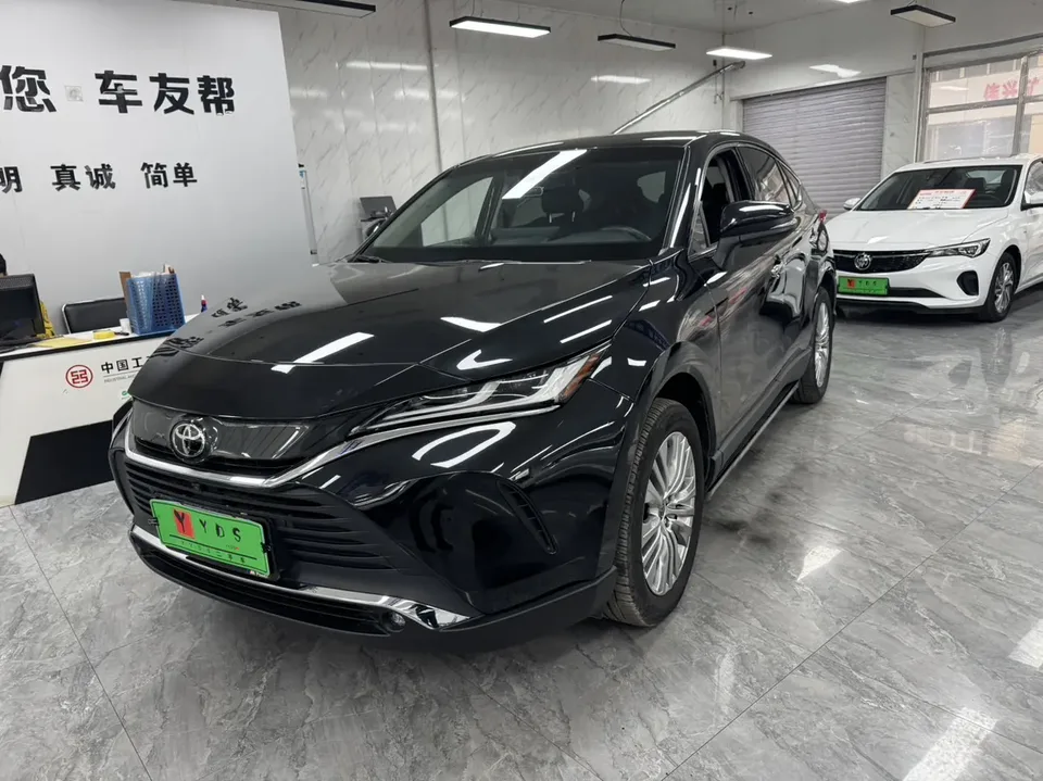 Toyota HARRIER 2022