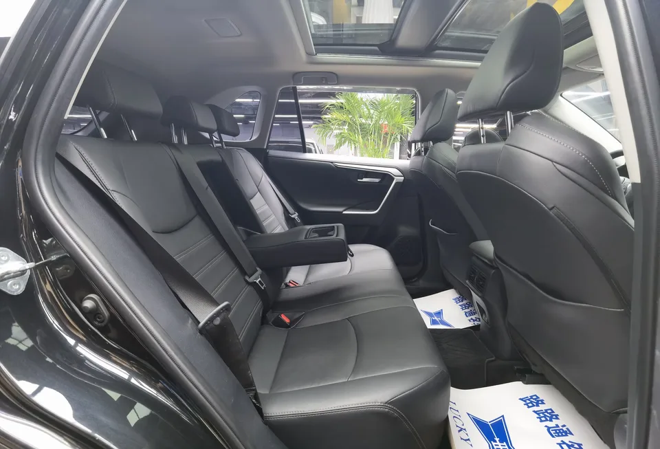 Toyota Willanda 2.0L four-wheel drive luxury PLUS version 2024 — миниатюра 5
