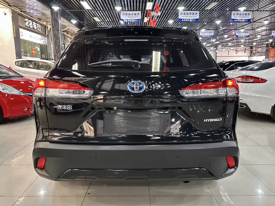 Toyota CorollaCross 2.0L Intelligent Electric Hybrid Dual Engine Elite Edition 2024 — миниатюра 2