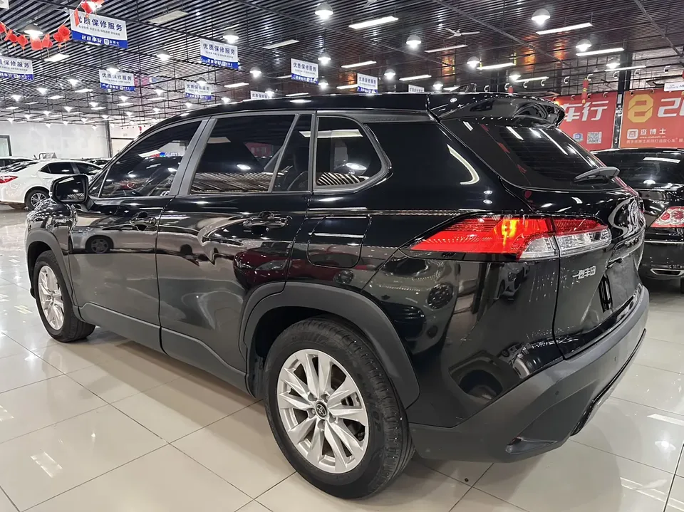 Toyota CorollaCross 2.0L Intelligent Electric Hybrid Dual Engine Elite Edition 2024 — миниатюра 4