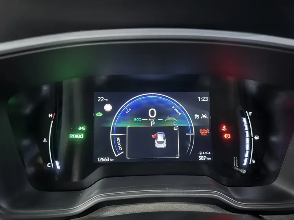 Toyota CorollaCross 2.0L Intelligent Electric Hybrid Dual Engine Elite Edition 2024 — миниатюра 5