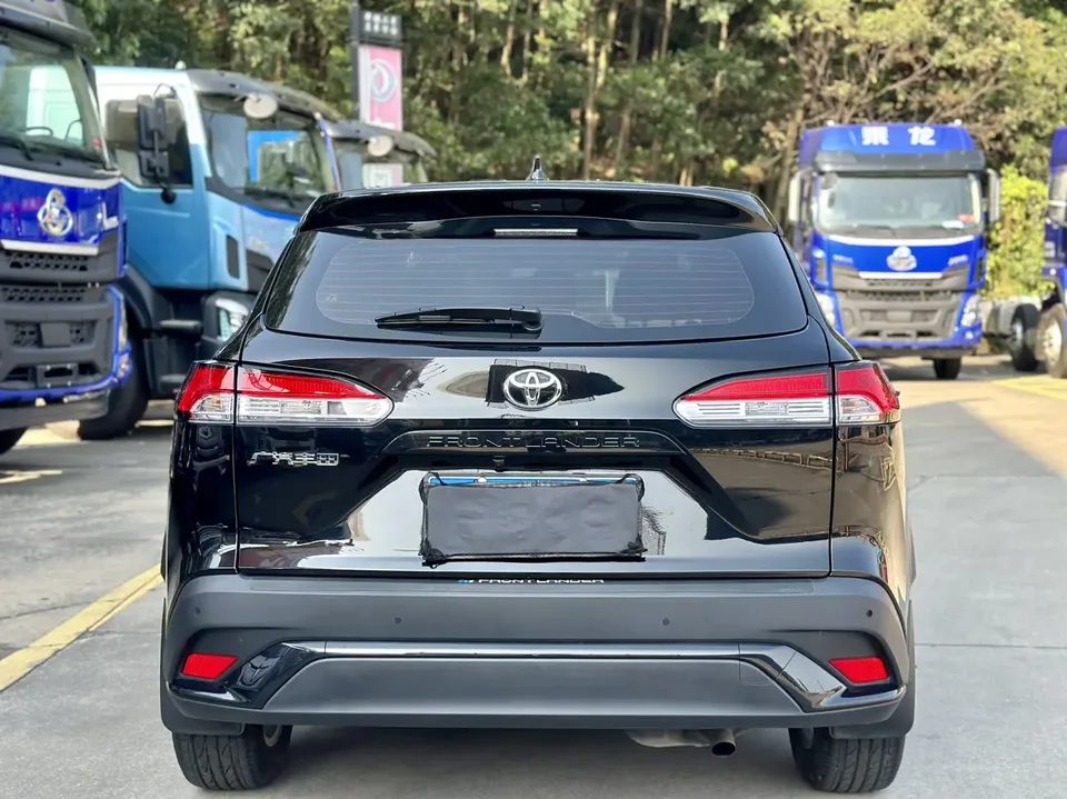 Toyota Frontlander 2.0L CVT Elite Edition 2023 — миниатюра 4
