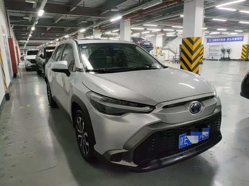 Toyota Frontlander 2024