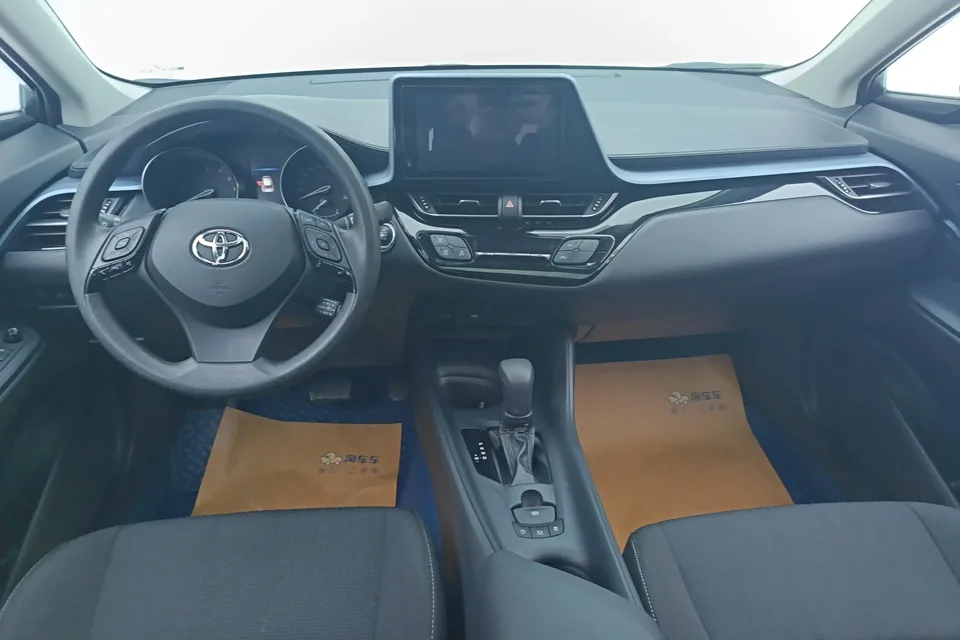 Toyota C-HR Hybrid 2.0L Yixiang Edition 2022 — миниатюра 5