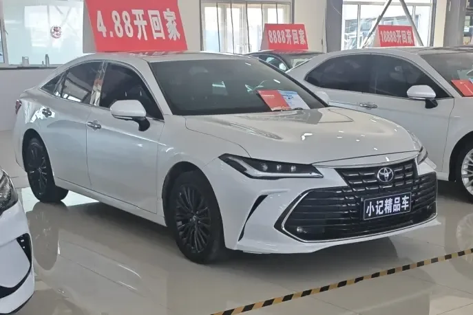 Toyota Avalon Avalon 2.0L XLE Premium Edition 2023 — миниатюра 2