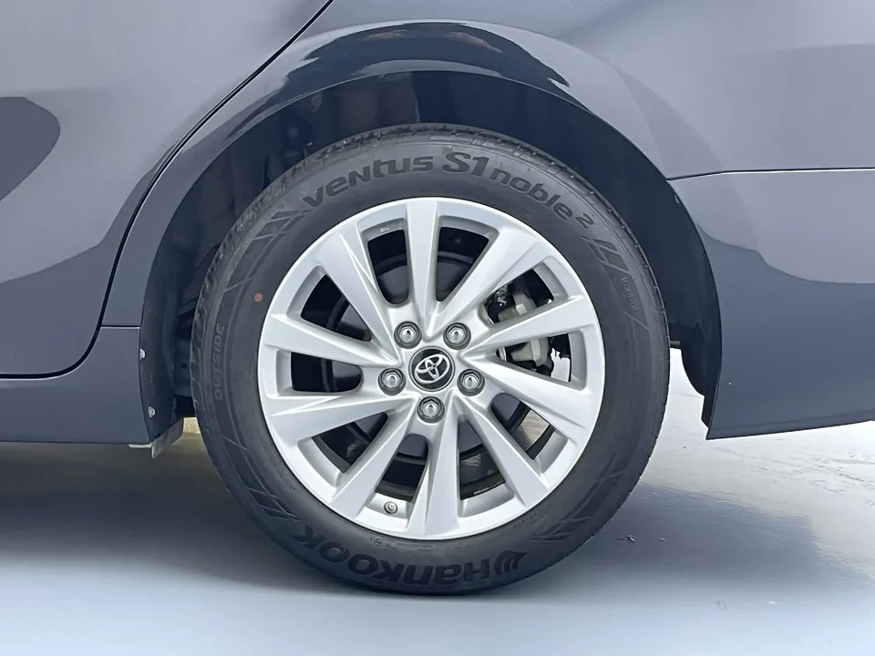 Toyota Camry 2.0G Deluxe Edition 2023 — миниатюра 5