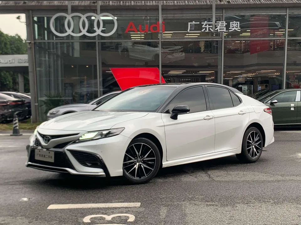 Toyota Camry 2022
