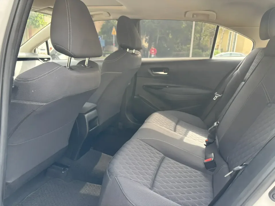 Toyota Asiatic lion 2.0L CVT Zunyue Edition 2023 — миниатюра 3