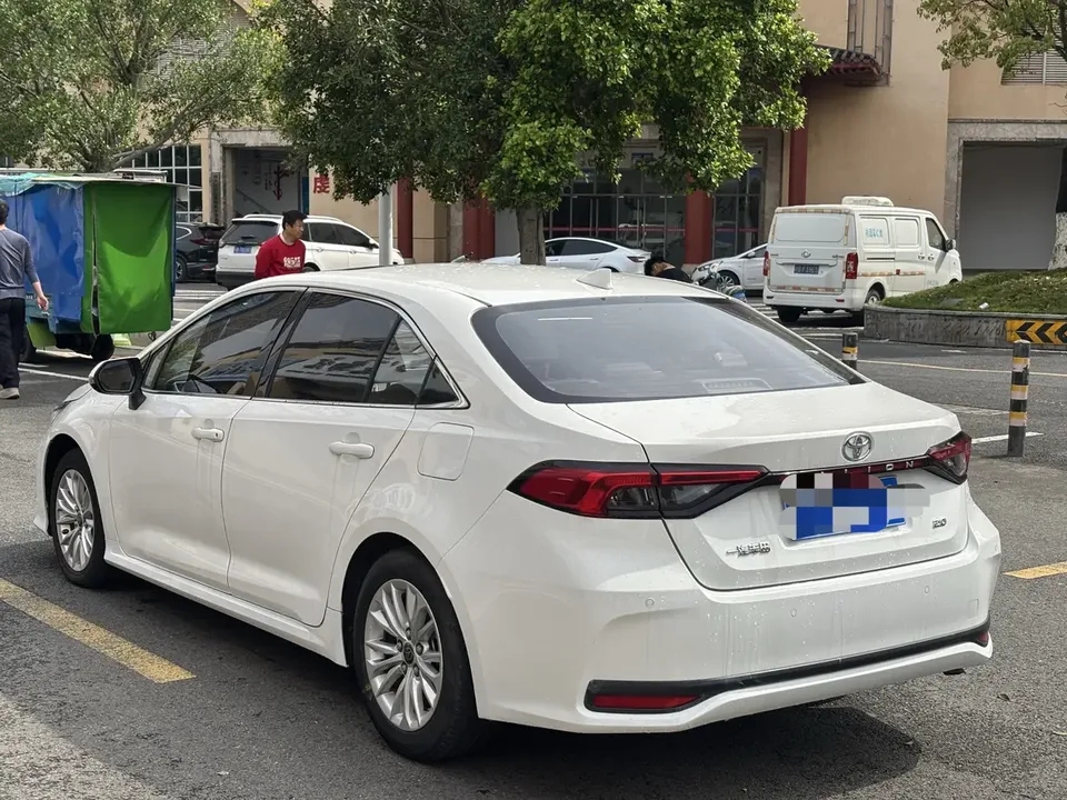 Toyota Asiatic lion 2.0L CVT Zunyue Edition 2023 — миниатюра 4