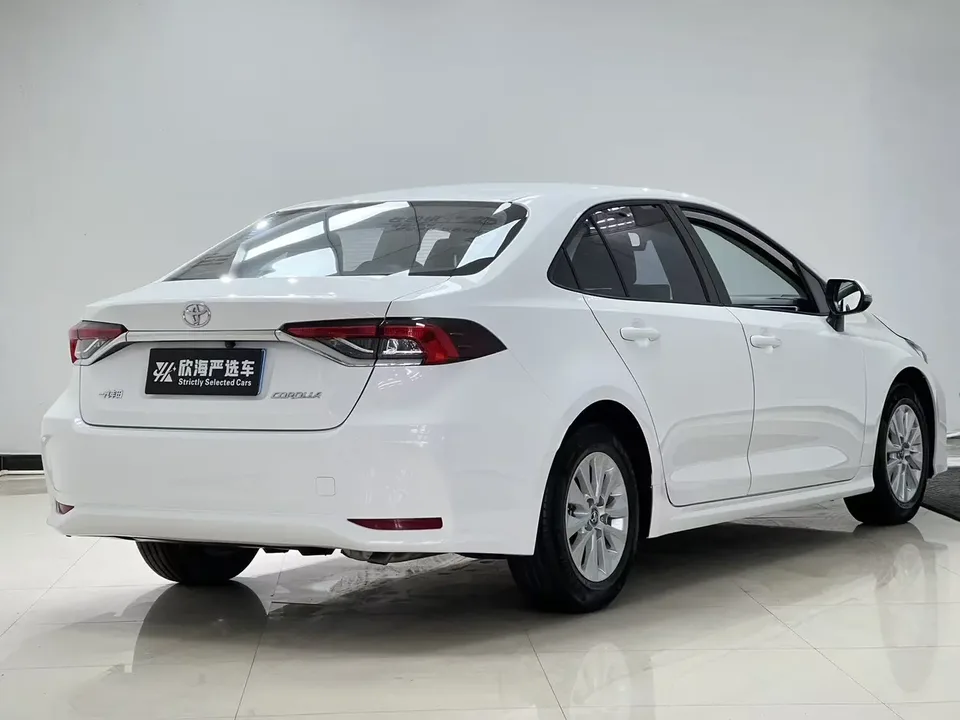 Toyota Corolla 1.5L CVT Pioneer Edition 2022 — миниатюра 2