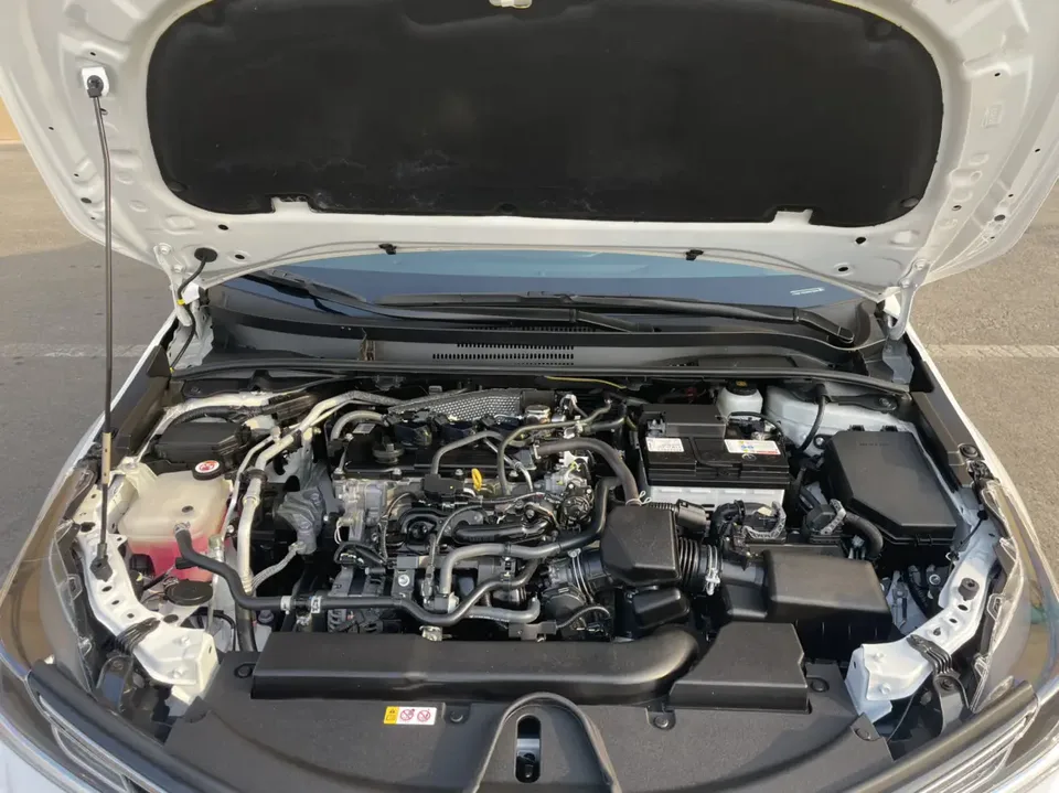 Toyota Corolla 1.5L CVT GR SPORT sports version 2022 — миниатюра 3
