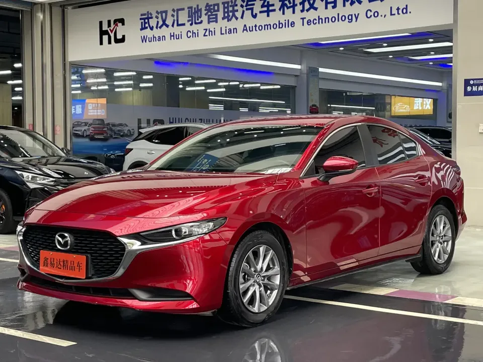 Mazda Axela 2.0L Automatic Quality Edition 2023 — фото 1, купить с доставкой в Москву