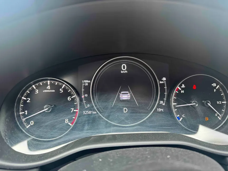 Mazda Axela 2.0L Automatic Elegant Edition 2023 — миниатюра 5