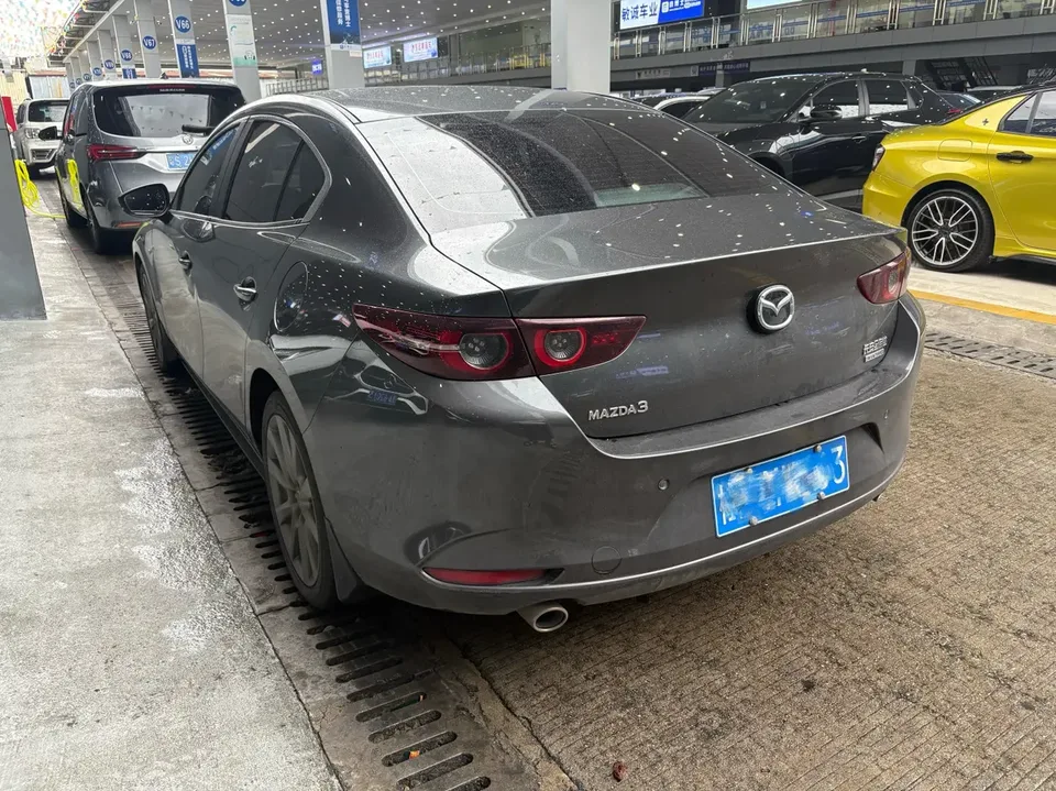 Mazda Axela Mazda3 Angkesela 2023 2.0L Automatic Quality Edition 2024 — thumbnail 4