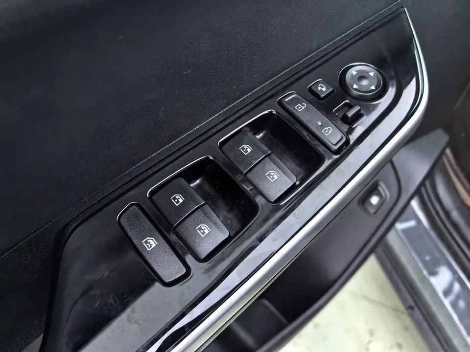 Hyundai Kustu 270TGDi Premium Edition LUX 2024 — миниатюра 5