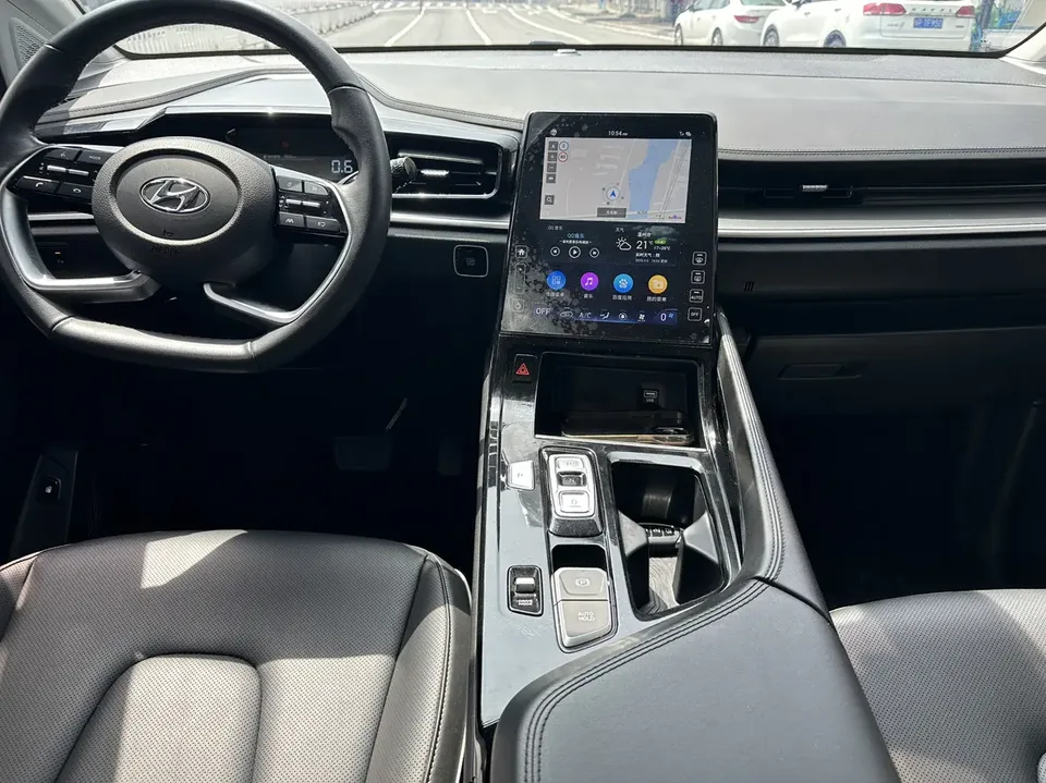 Hyundai Kustu 270TGDi LUX Premium Edition 2025 — миниатюра 3