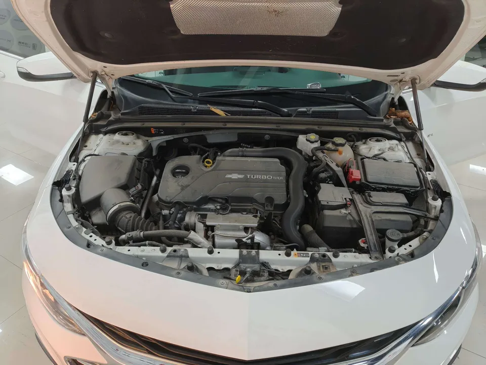 Chevrolet Malibu Xl 1.5T sharp version 2024 — миниатюра 3