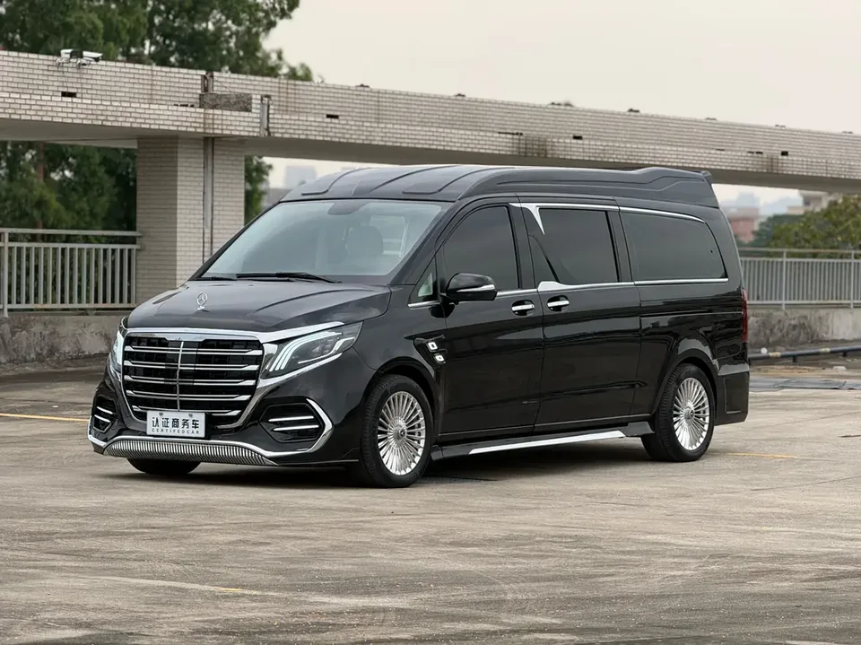 Mercedes-Benz Vito Vito 2023 2.0T Business Edition 7 Seaters 2023 — photo 1, buy with delivery to Moscow