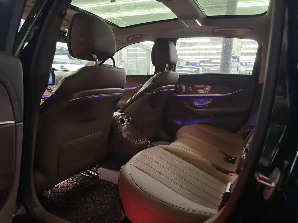 Mercedes-Benz E-Class Mercedes-Benz E-Class 2023 E 300 L luxury sedan 2023 — thumbnail 3