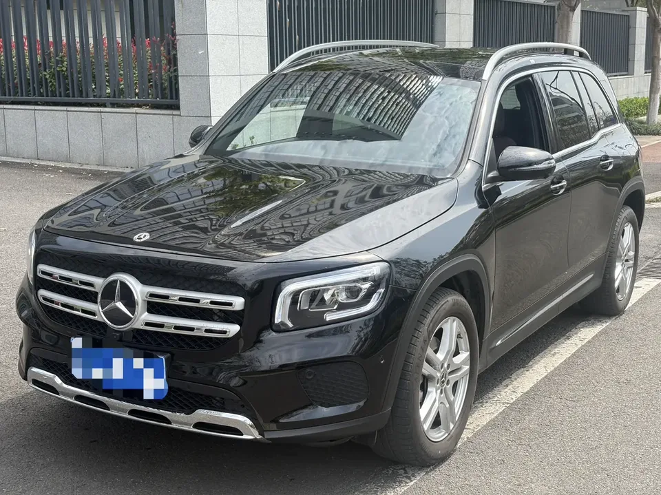 Mercedes-Benz GLB-Class 2023