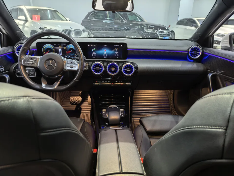 Mercedes-Benz Mercedes Benz A Class Mercedes-Benz A-Class 2022 facelift A 200 L sports sedan fashion version 2022 — миниатюра 3