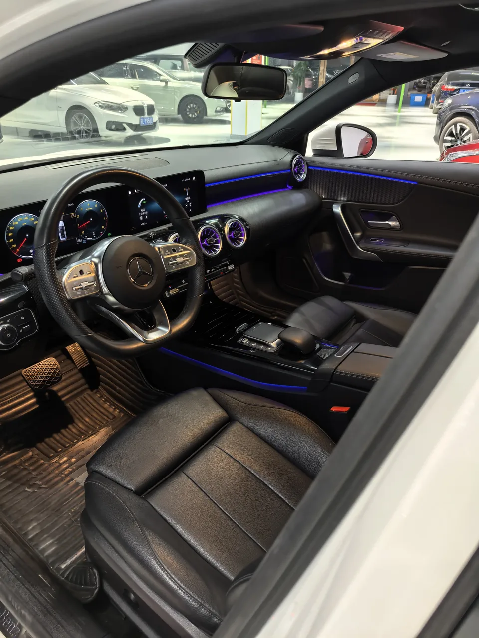 Mercedes-Benz Mercedes Benz A Class Mercedes-Benz A-Class 2022 facelift A 200 L sports sedan fashion version 2022 — миниатюра 5