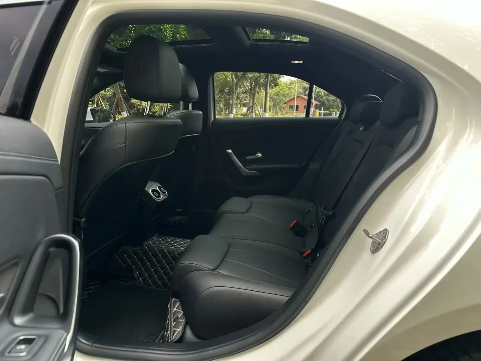 Mercedes-Benz Mercedes Benz A Class Mercedes-Benz A-Class 2022 A 200 L Sports Sedan Fashion Edition 2022 — миниатюра 3