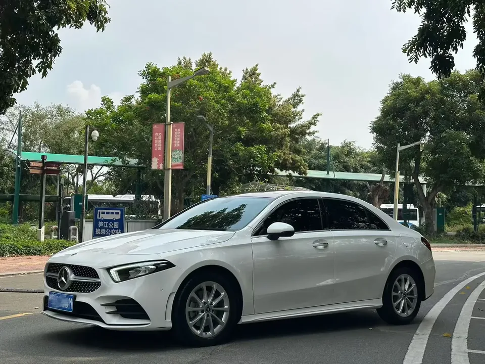 Mercedes-Benz Mercedes Benz A Class 2022