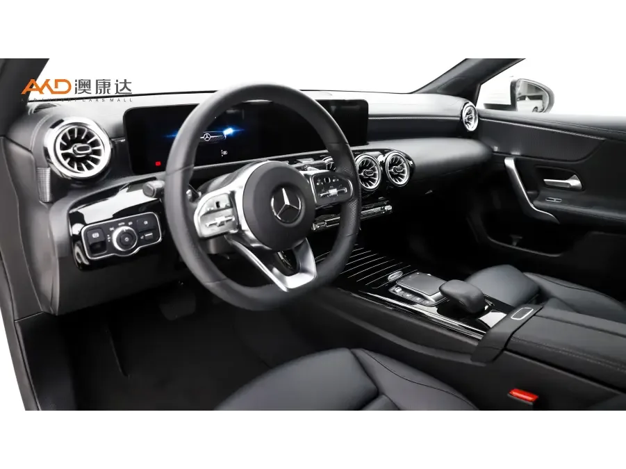Mercedes-Benz Mercedes Benz A Class Mercedes-Benz A-Class 2022 facelift A 200 L sports sedan fashion version 2022 — миниатюра 2