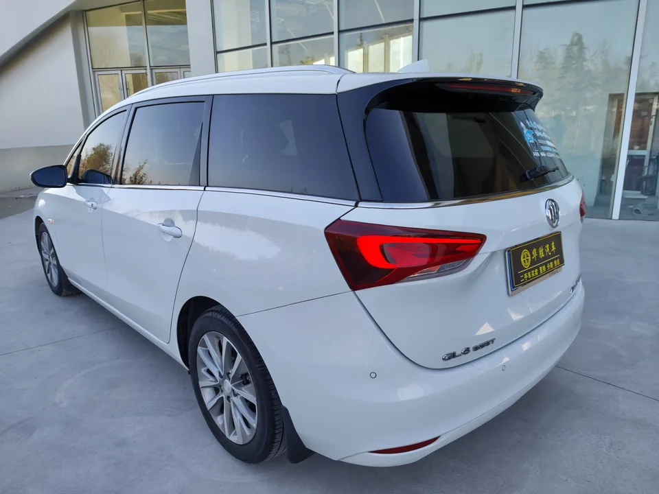 Buick GL6 Buick GL6 2021 323T mild hybrid connected luxury model 2023 — миниатюра 2