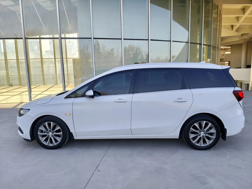 Buick GL6 Buick GL6 2021 323T mild hybrid connected luxury model 2023 — миниатюра 4