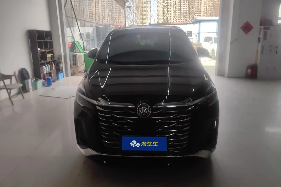 Buick GL8 GL8 2023 Land Business Class 2.0T Luxury Edition 2023 — photo 1, buy with delivery to Moscow