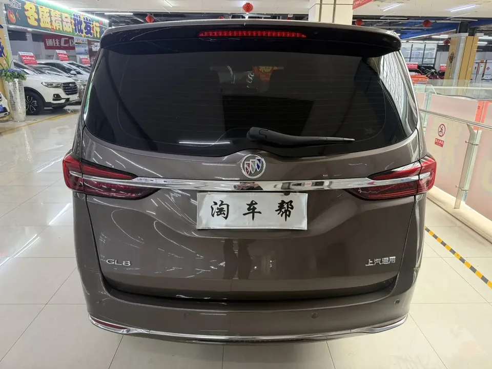 Buick GL8 Buick GL8 2023 Land Business Class 2.0T Comfort Edition 2023 — миниатюра 2