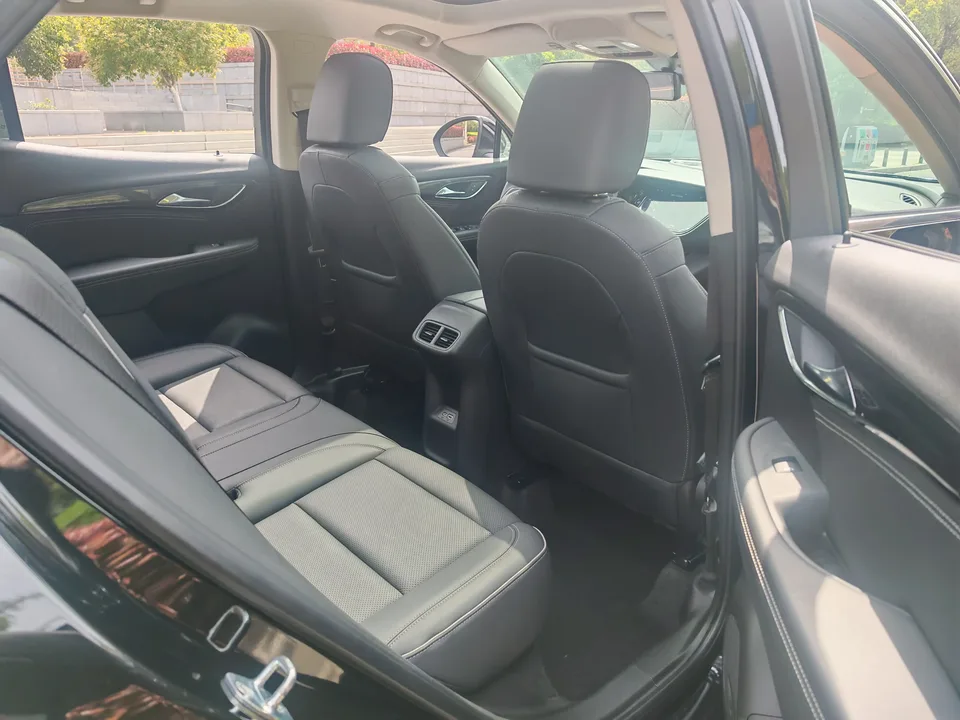 Buick Envision S facelift 652T two-wheel drive luxury model 2022 — миниатюра 3