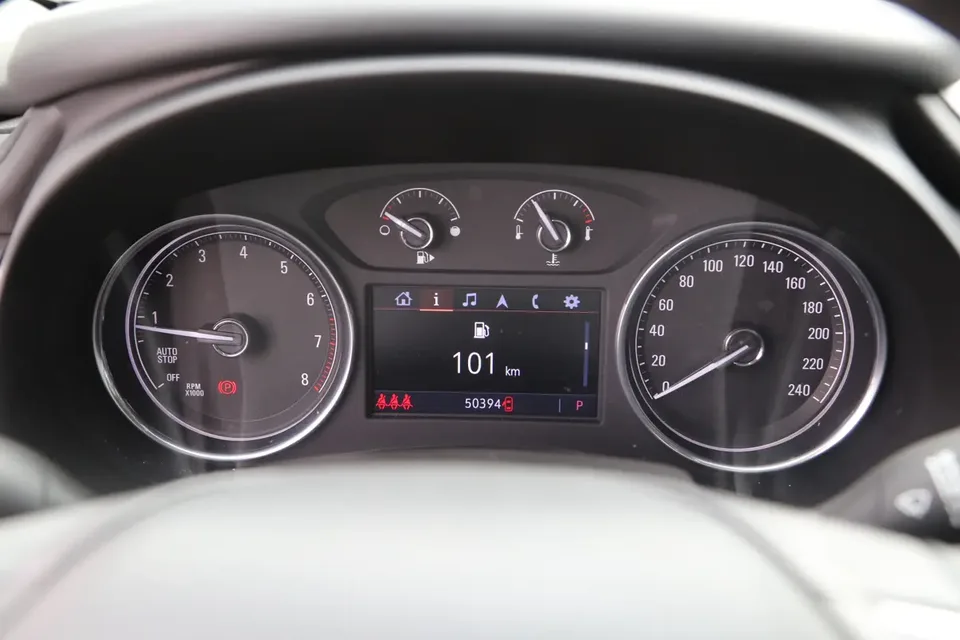 Buick LaCrosse LaCrosse 2021 552T Luxury 2022 — миниатюра 4