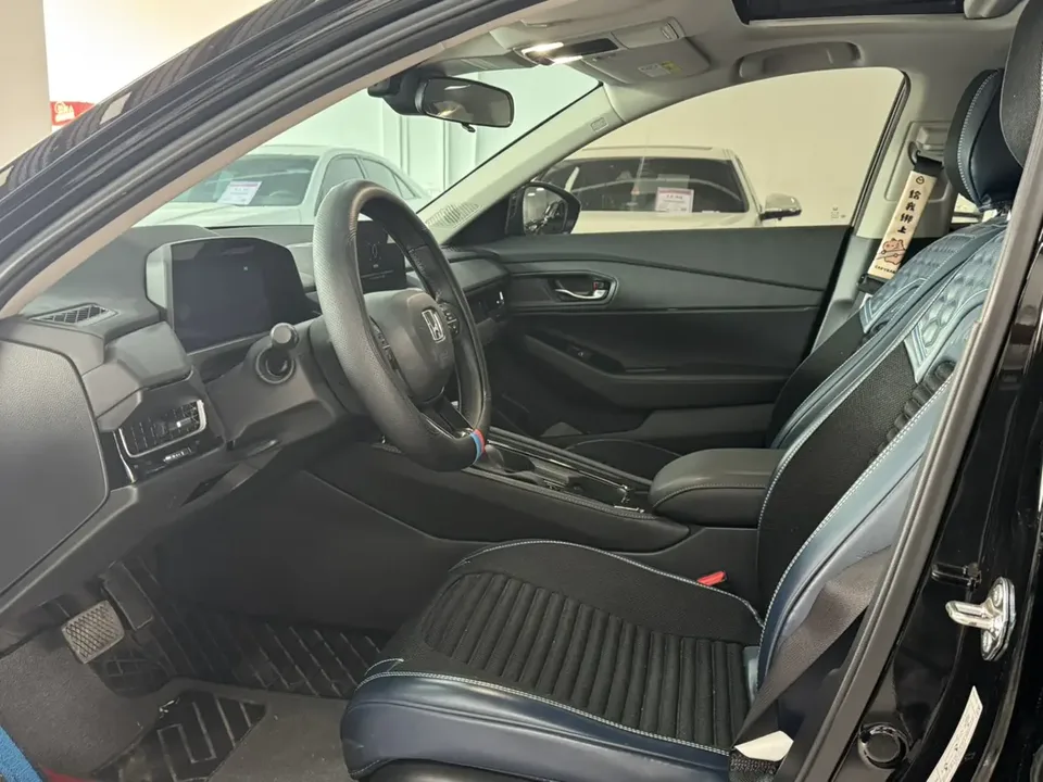 Honda Inspire 260TURBO Elite Edition 2024 — миниатюра 4