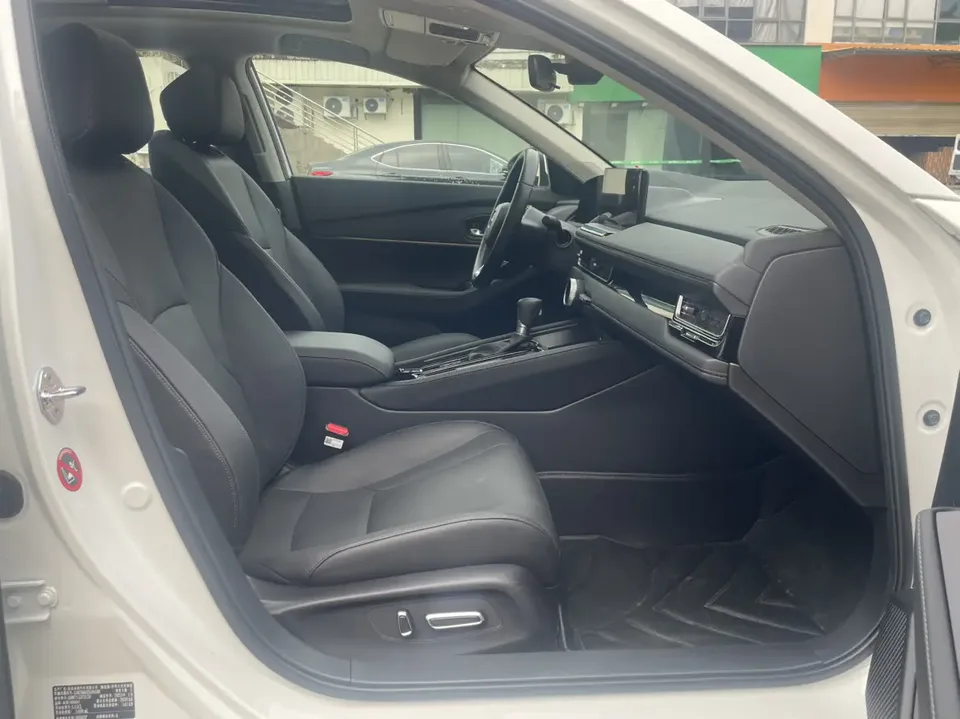 Honda Inspire Insignia 2025 260TURBO Fine Edition 2025 — миниатюра 4