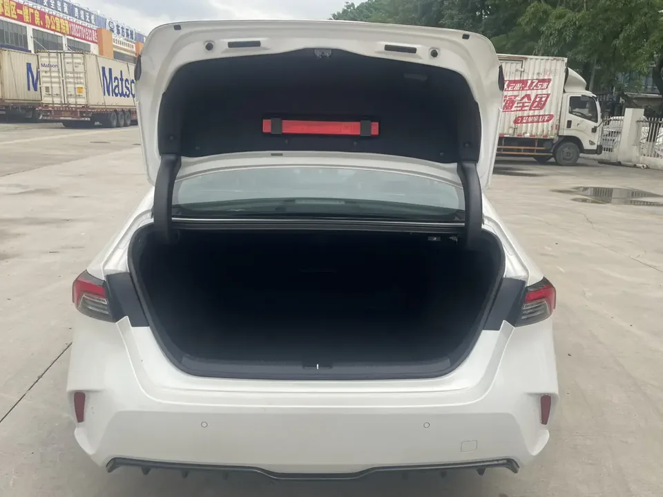 Honda Inspire Insignia 2025 260TURBO Fine Edition 2025 — миниатюра 5